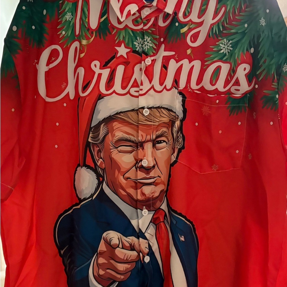 Trump holiday shirt - never worn men’s XL